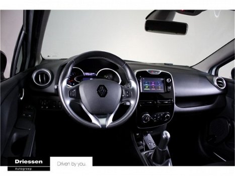 Renault Clio Estate - 0.9 TCe Limited (Trekhaak - Navigatie) - 1