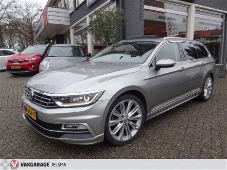 Volkswagen Passat Variant - TDi 120pk Aut R-Line Panoramadak - 1