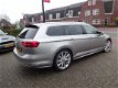 Volkswagen Passat Variant - TDi 120pk Aut R-Line Panoramadak - 1 - Thumbnail