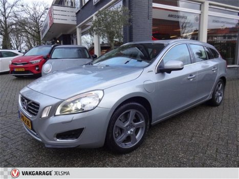 Volvo V60 - D6 AWD Plug-in Hybrid Summum Aut - 1