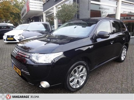 Mitsubishi Outlander - PHEV Instyle Automaat, Schuifdak Leer - 1