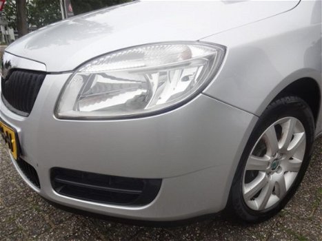 Skoda Fabia Combi - Combi 1.2 12v Comfort Airco - 1