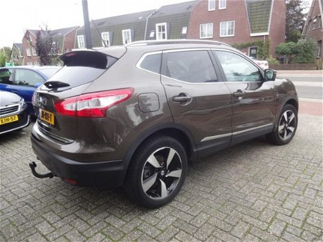 Nissan Qashqai - 1.2 DIG-T N-Connecta Pano Trekhaak - 1