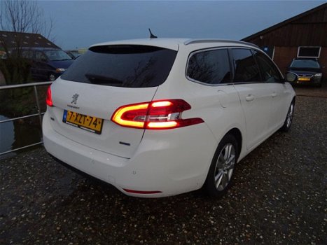 Peugeot 308 SW - 1.6 BlueHDI Blue Lease Executive | Panodak + Navi + Clima + Cruise nu € 6.975, - 1