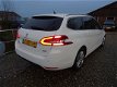 Peugeot 308 SW - 1.6 BlueHDI Blue Lease Executive | Panodak + Navi + Clima + Cruise nu € 6.975, - 1 - Thumbnail