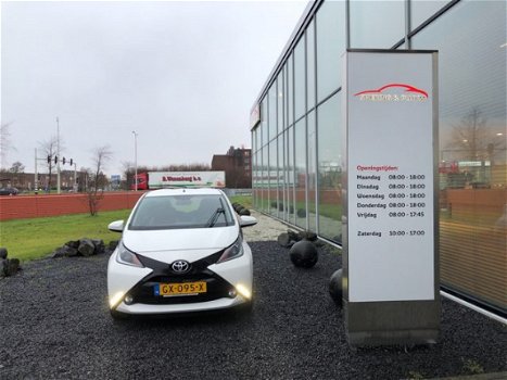 Toyota Aygo - 1.0 VVT-i x-play Bluetooth Camera - 1