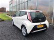 Toyota Aygo - 1.0 VVT-i x-play Bluetooth Camera - 1 - Thumbnail