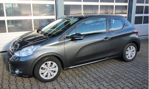 Peugeot 208 - 1.2 VTi Envy - 1