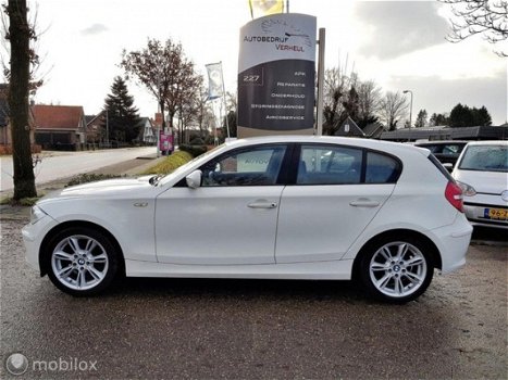 BMW 1-serie - - 116i Business Line 5 Drs Navi Clima ParkeerSensor Nap Boekjes Dealerauto - 1