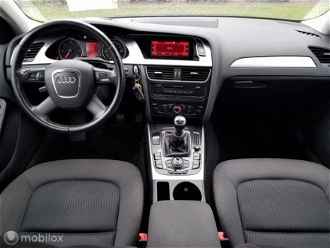 Audi A4 Avant - - 2.0 TDI Pro Line Business Navi Trekhaak Parkeersensor Airco Cruise Boekjes Nap - 1