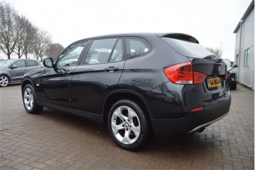 BMW X1 - sDrive18i Executive Automaat B.J 2010 - 1