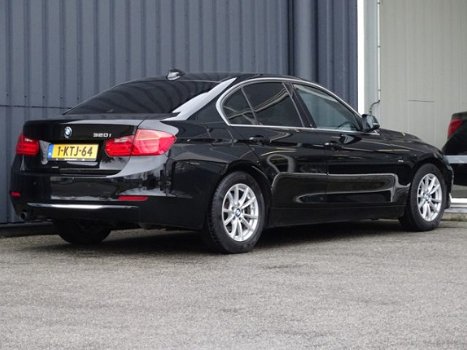 BMW 3-serie - 320i EDE High Executive | Luxury Line | Navigatie | Leer - 1