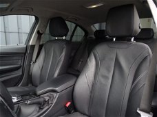 BMW 3-serie - 320i EDE High Executive | Luxury Line | Navigatie | Leer