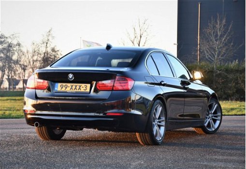 BMW 3-serie - 320d Upgrade Edition Navi Xenon 18-inch Lederen-sport-zetels - 1