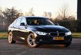 BMW 3-serie - 320d Upgrade Edition Navi Xenon 18-inch Lederen-sport-zetels - 1 - Thumbnail