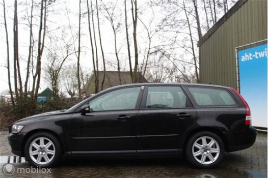 Volvo V50 - 2.0D Momentum - 1