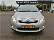 Toyota Auris - 1.8 FULL HYBRID BUSINESS Navigatie, Camera, Trekhaak - 1 - Thumbnail