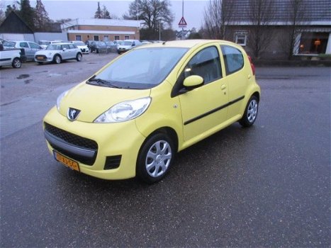 Peugeot 107 - 1.0-12V XS - 1