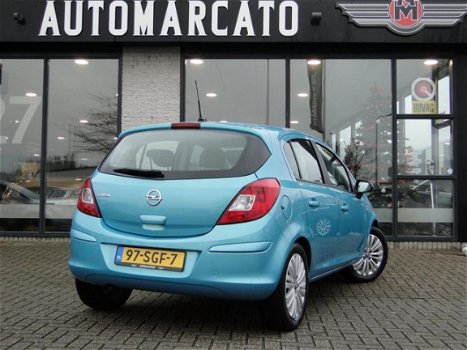 Opel Corsa - 1.4-16V Edition 5-Drs. | Navi | Airco | Cruise | Sportwielen | Stoelverwarming - 1