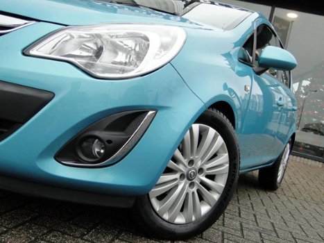 Opel Corsa - 1.4-16V Edition 5-Drs. | Navi | Airco | Cruise | Sportwielen | Stoelverwarming - 1