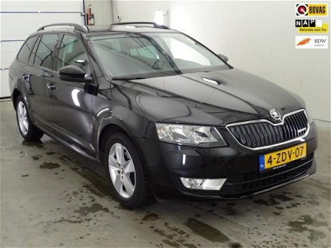 Skoda Octavia Combi - 1.6 TDI Greenline Businessline Ful, Navigatie+PrivacyGlass = DECEMBER 2014 - 1