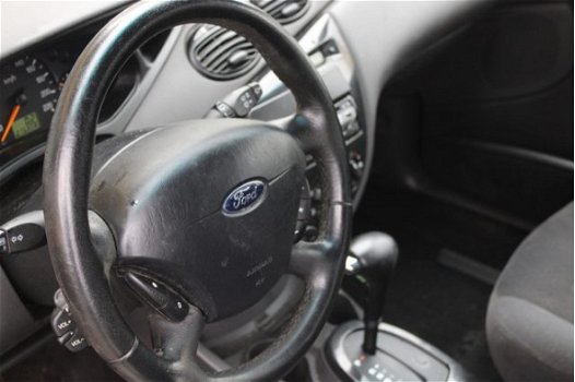 Ford Focus Wagon - St. 2.0i-16V Ghia Automatic | Airco/Trekh/LMV Incl. NW APK - 1