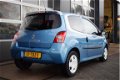 Renault Twingo - 1.2-16V Collection Airco/APK 01-2021 - 1 - Thumbnail