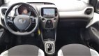 Toyota Aygo - 1.0 VVT-i x-play Automaat Navi l LMV l Parkeercamera - 1 - Thumbnail