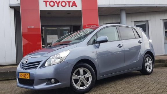 Toyota Verso - 1.6 VVT-i 132 pk Dynamic nw model l Trekhaak 1300kg - 1