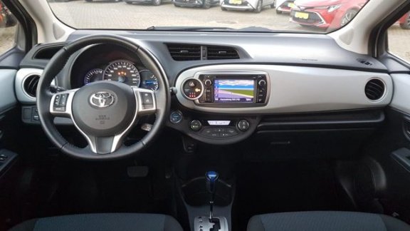 Toyota Yaris - 1.5 Hybrid 100PK Aspiration | Navi | Sensoren achter - 1