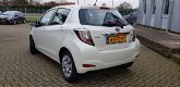 Toyota Yaris - 1.5 Hybrid 100PK Aspiration Navi - 1 - Thumbnail