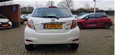 Toyota Yaris - 1.5 Hybrid 100PK Aspiration Navi - 1 - Thumbnail