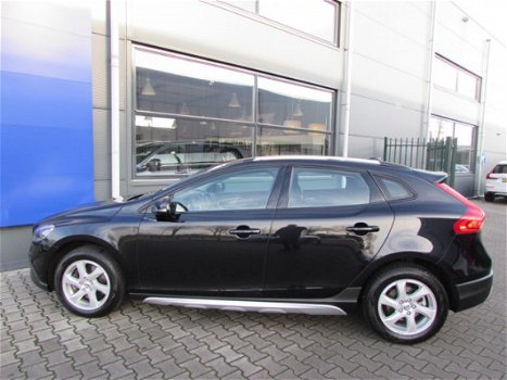 Volvo V40 Cross Country - T4 Automaat Summum / Trekhaak / Navigatie / Stoelverwarming - 1