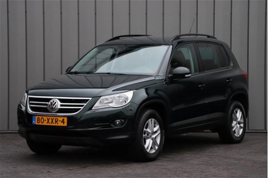 Volkswagen Tiguan - 2.0 TDI Track&Field 4-Motion 140PK 6-bak Clima Navi Stoelverw 2010 - 1