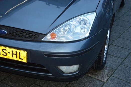 Ford Focus Wagon - 1.6-16V Trend I Airco I Trekhaak I Dealer onderhouden I Nwe APK - 1