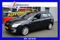 Hyundai i30 CW - 1.6i Dynamic I Airco I Trekhaak I Sport velgen I Dealer onderhouden I Nwe APK - 1 - Thumbnail