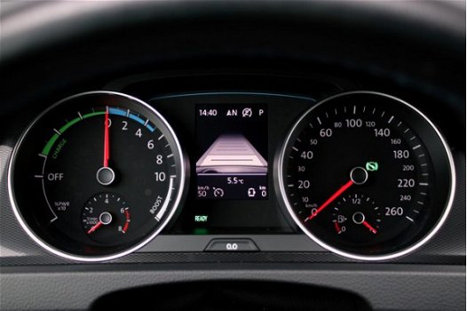 Volkswagen Golf - 1.4 TSI GTE Aut6, Navigatie, Adap. Cruisecontrol, LED Koplampen, Stoelverwarming, - 1