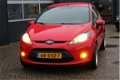 Ford Fiesta - 1.6 TDCi ECOnetic Lease (96pk) Airco /Elek. ramen + Spiegels /C.V. afstand /Radio /Blu - 1 - Thumbnail