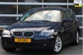 BMW 5-serie Touring - 523i Business Line Xenon Climate Control 152000KM 3-6-12 M Garantie - 1 - Thumbnail