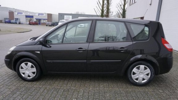 Renault Grand Scénic - 2.0-16V Expression Comfort 7 persoons volledig onderhoudshistorie - 1