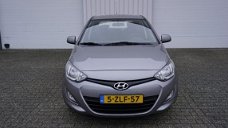 Hyundai i20 - 1.2i Business Edition in nieuwe staat