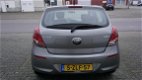 Hyundai i20 - 1.2i Business Edition in nieuwe staat - 1 - Thumbnail