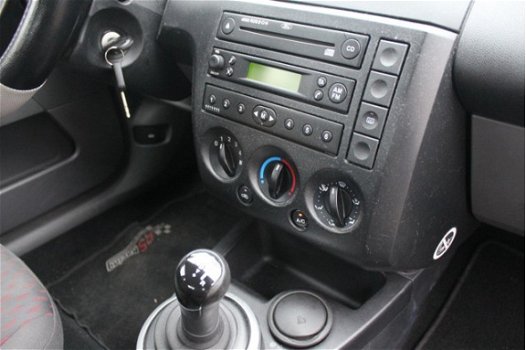 Ford Fiesta - 1.4-16V Ghia Automaat Airco Zwart Trekhaak - 1