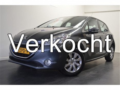 Peugeot 208 - 1.2 VTi Envy , TREKHAAK , CLIMATR , NAVI , CR CONTR , - 1