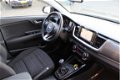 Kia Stonic - 1.0 T-GDi DynamicLine Navigatie/Climate controle/Cruise controle/Keyless entry/Achterui - 1 - Thumbnail