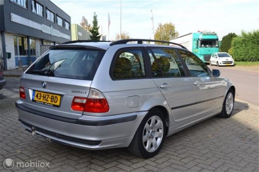 BMW 3-serie Touring - - 320d Executive Leer, Clima, Cruise, Trekhaak, Apk5-2020 Goed onderhouden - 1