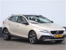 Volvo V40 Cross Country - 1.5 T3 Summum Luxury Pano Navi Leer Trekhaak