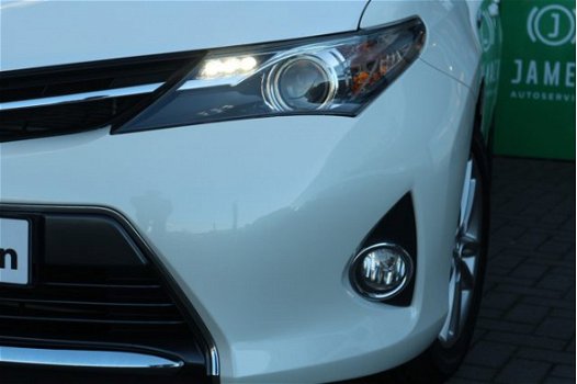 Toyota Auris Touring Sports - 1.8 Hybrid Executive / Panoramadak - 1