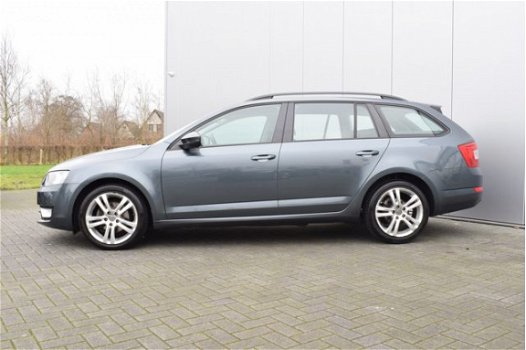 Skoda Octavia Combi - 1.6 TDI Greenline Businessline Navi Ecc Cruise Pdc - 1