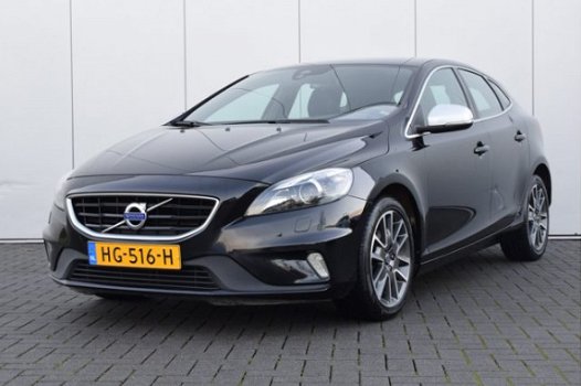 Volvo V40 - 2.0 D2 R-Design Business Pack/Connect Winterline - 1